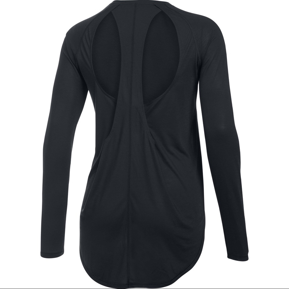 Under Armor Loose Coupe Long Sleeve Cut Out Shirt